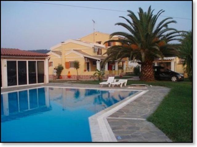 Loula Apartments Sidari Exterior photo